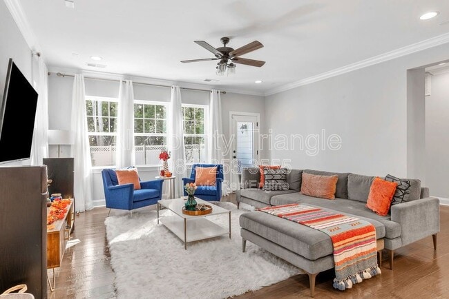 Building Photo - 504 Flip Trail