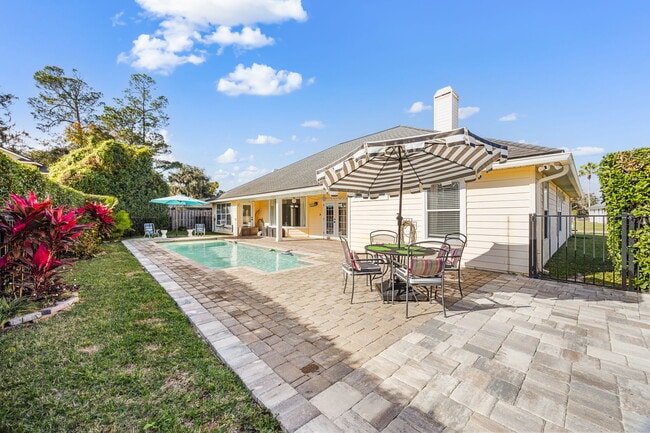 Building Photo - 2229 Lookout Landing