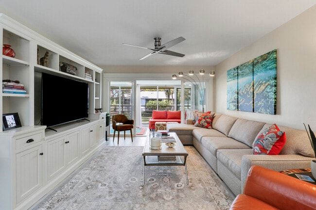 Building Photo - 1 Garden St