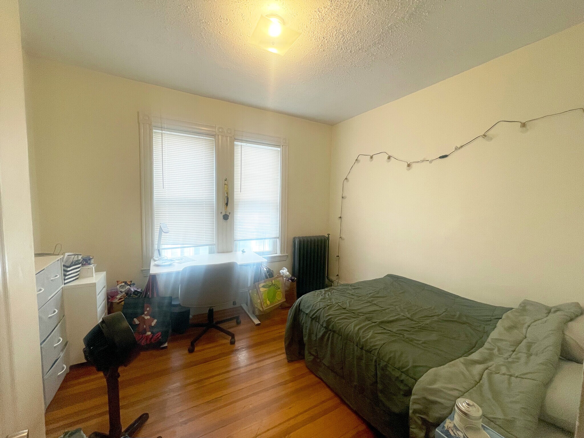 Building Photo - 9 Hillside St