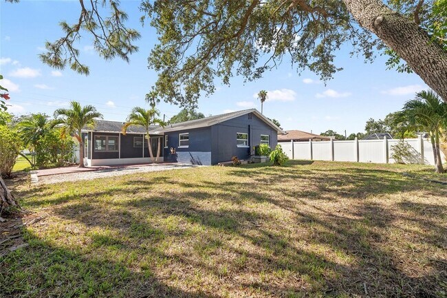 Building Photo - 5901 Denver St NE