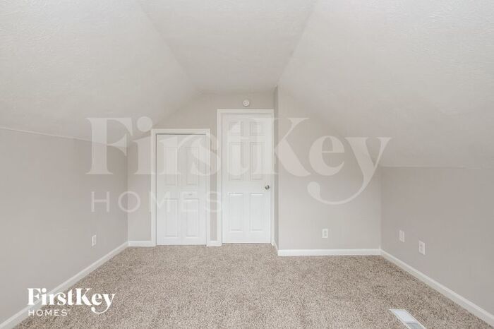 Building Photo - 35 Lauck Ln