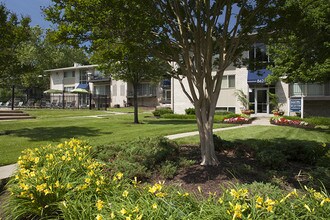 Carrollon Manor - New Carrollton, MD | Apartment Finder