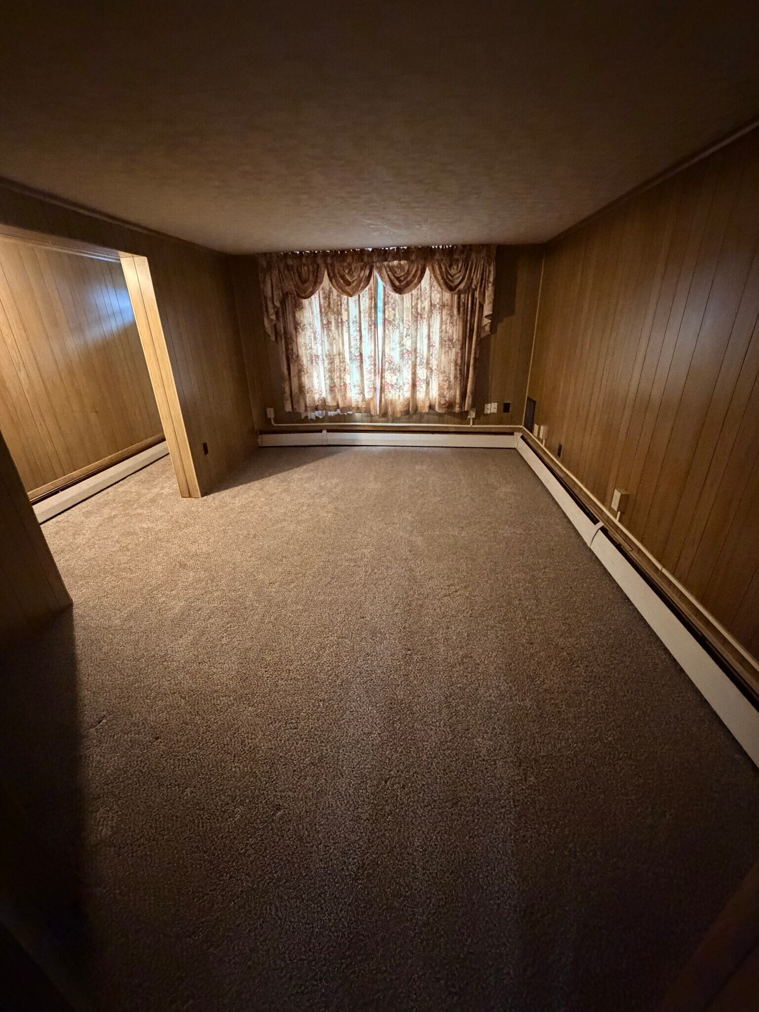 Building Photo - 118 W Washington St