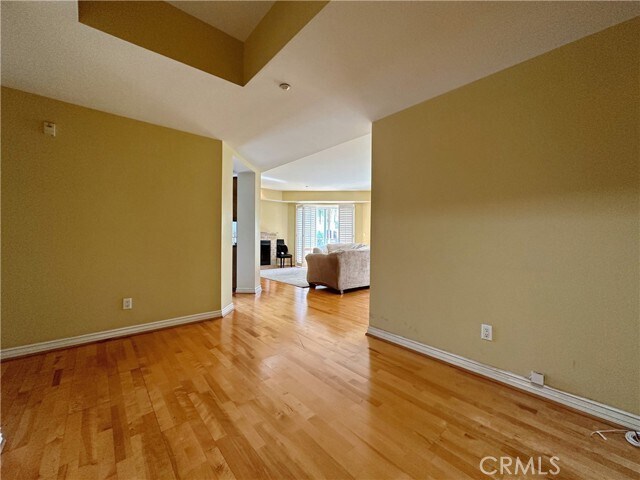 Building Photo - 320 S Willaman Dr