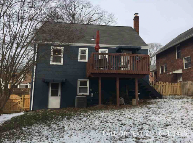 Building Photo - 6001 39th Pl