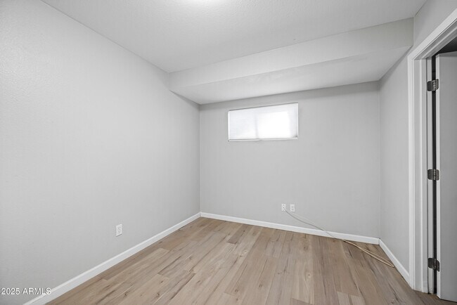 Building Photo - 3025 N 32nd St