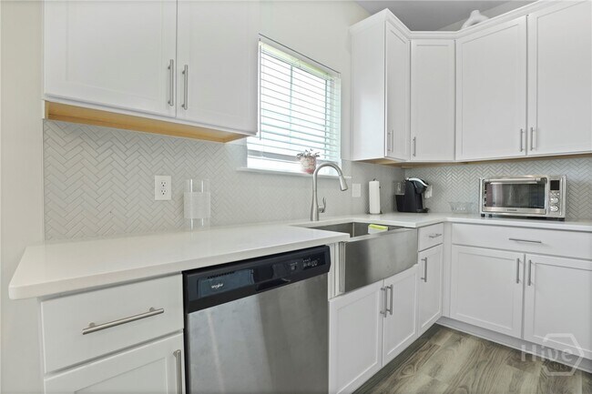 Building Photo - 117 Mettler Loop
