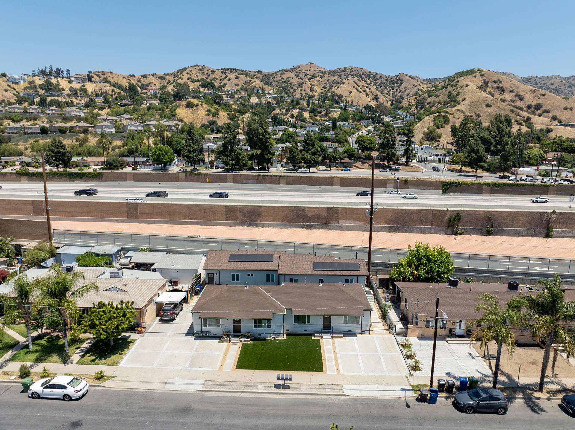 Building Photo - 7836 Claybeck Ave