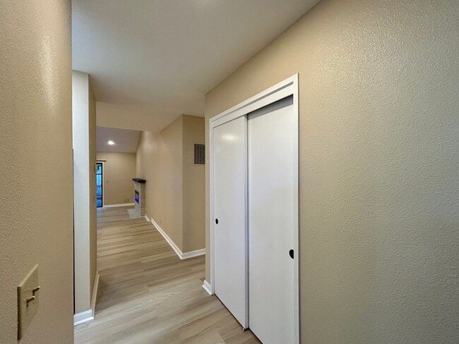 Building Photo - Serene 2 Bed, 2 Bath Updated Hidden Gem!