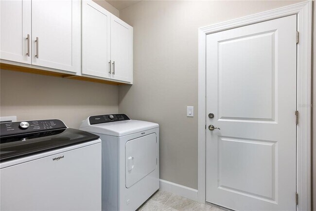 Building Photo - 14401 Eagle Branch Dr
