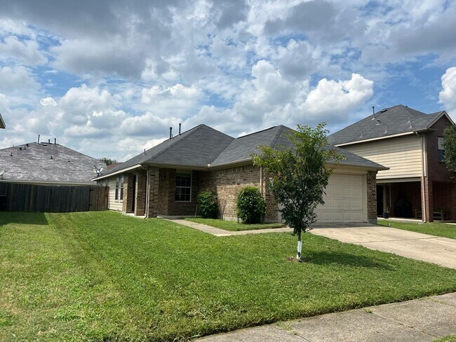 Building Photo - 3415 Maris Way
