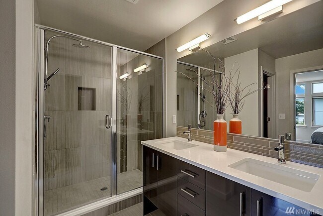 Building Photo - 2611 NW 65th St