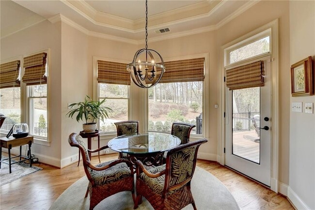 Building Photo - 6745 Laurel Oak Dr