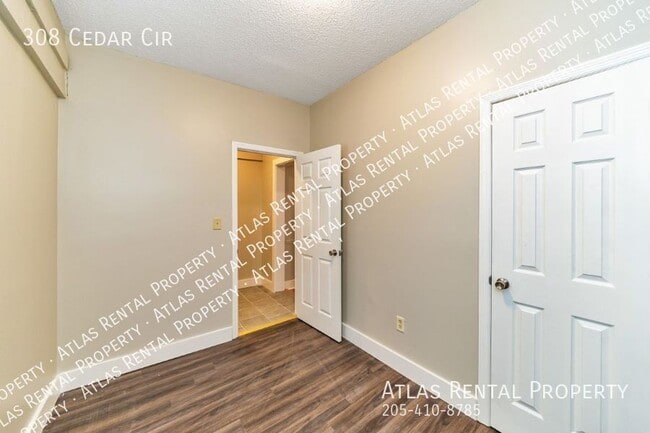 Building Photo - 308 Cedar Cir