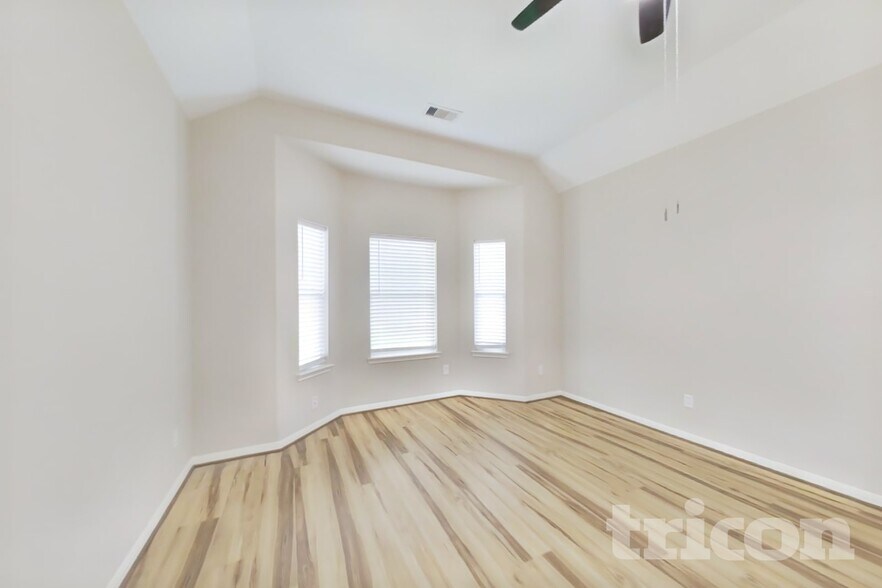 Building Photo - 8523 W Highlands Crossing