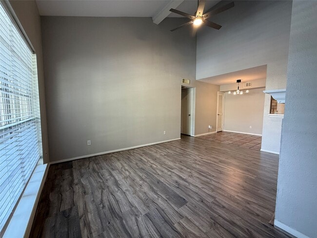 Building Photo - 1880 White Oak Dr