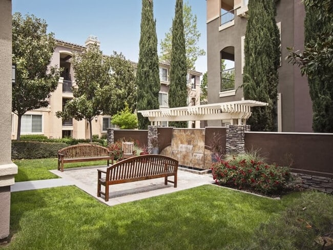 Building Photo - 3190 Rubino Dr