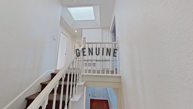 Building Photo - Move-in Special: $500 off 1st Month’s Rent on this Spacious 2 Story 3Bd 2.5Ba Townhome