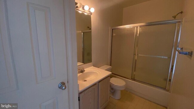 Building Photo - 306 Gatehouse Ln