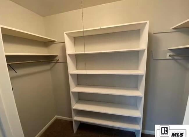 Building Photo - 416 Bayou Oaks Dr