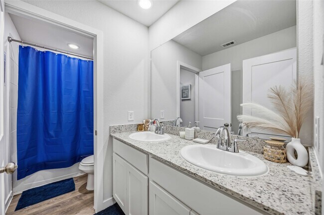 Building Photo - 11623 Prosperity Dr