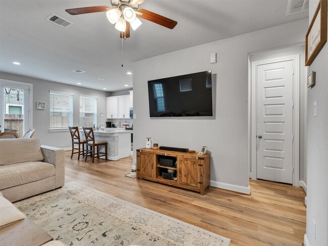 Building Photo - 3118 Cloud Forest Ln