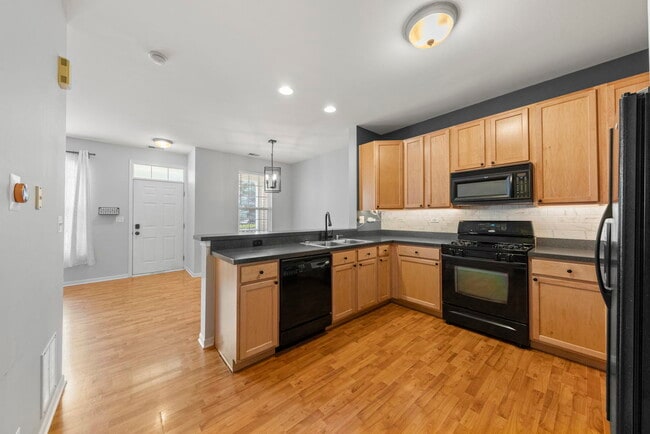 Building Photo - 129 Springbrook Trail S
