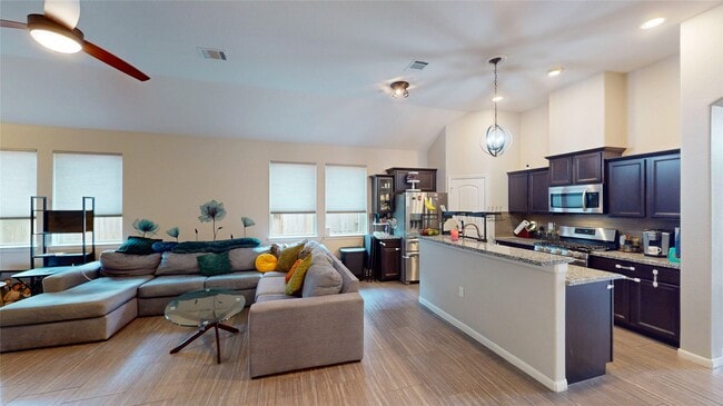 Building Photo - 14735 Garner Falls Trl