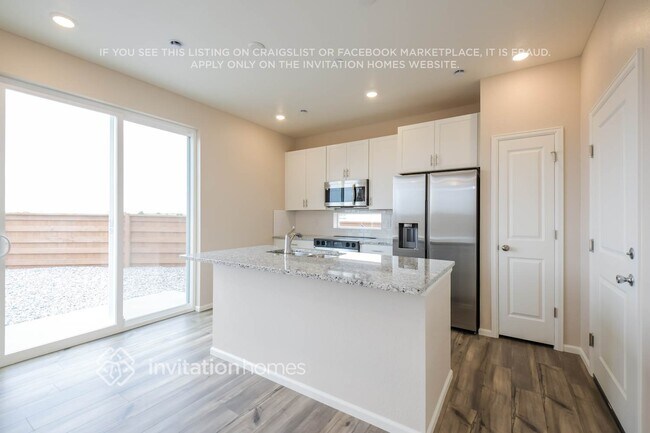 Building Photo - 10136 Scranton Ct