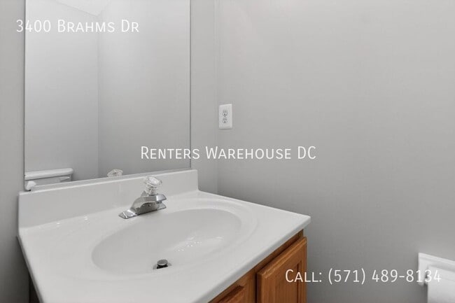 Building Photo - 3400 Brahms Dr