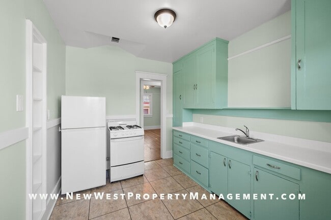 Building Photo - Charming Sherman Heights 2-Bedroom, Available Now!