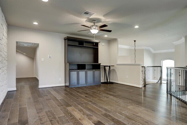 Building Photo - 9814 Vintage Villa Dr