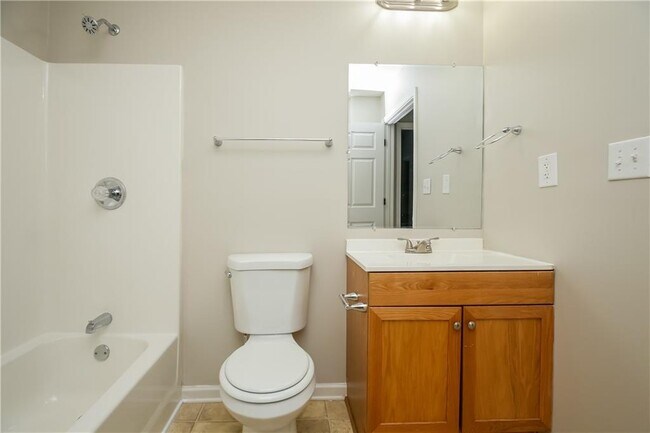 Building Photo - 320 Clear Brook Trail