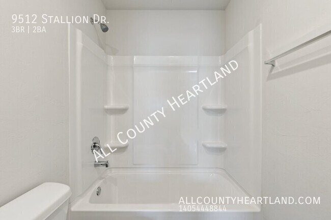 Building Photo - 9512 Stallion Dr