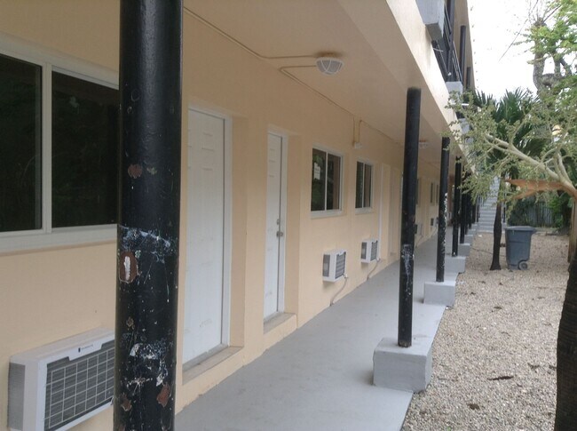 Building Photo - 223 NW 12th St