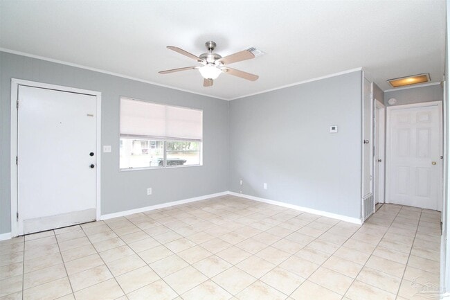 Building Photo - 6618 Applegate St