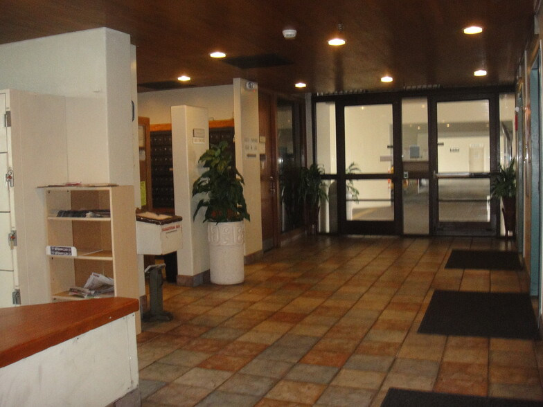 Lobby - 98-402 Koauka Loop