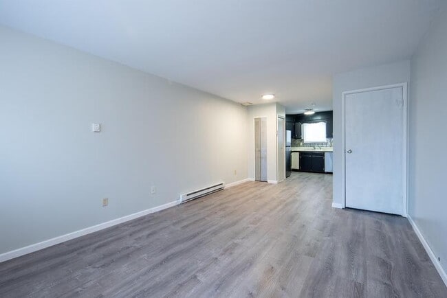 Building Photo - 69 Ives Ct