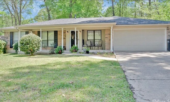 Primary Photo - New To The Market in HAUGHTON!