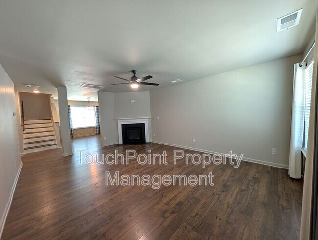 Building Photo - 2525 Mcintosh St