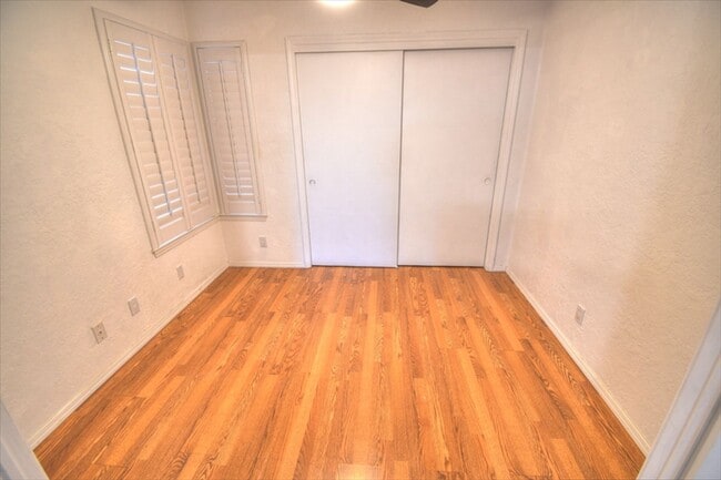 Building Photo - Live in the Foothills