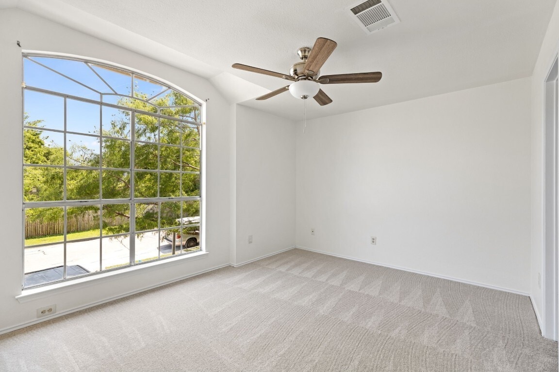 Building Photo - 1202 Green Terrace Dr