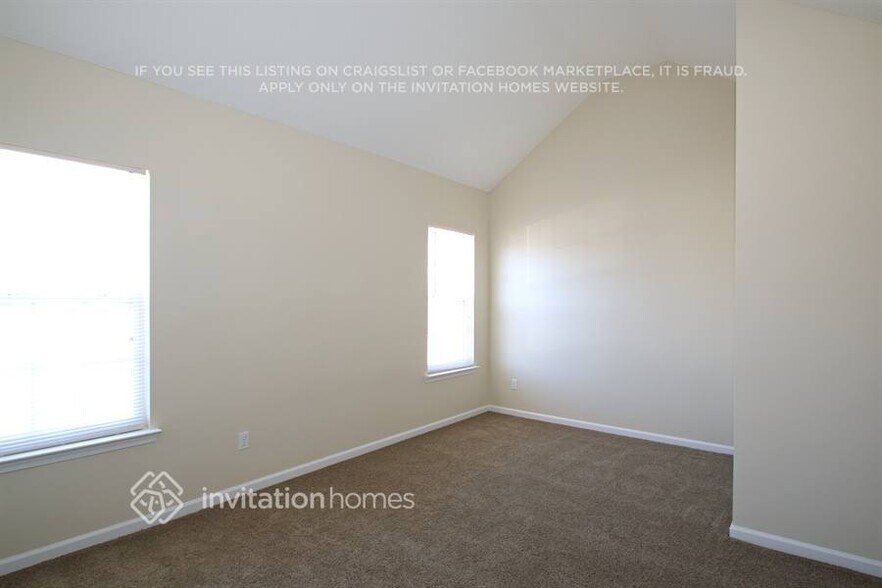 Building Photo - 11203 Pointer Ridge Dr