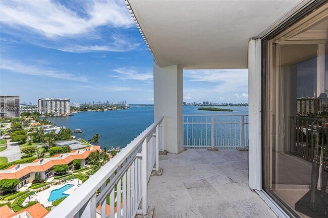 Building Photo - 4000 Towerside Terrace