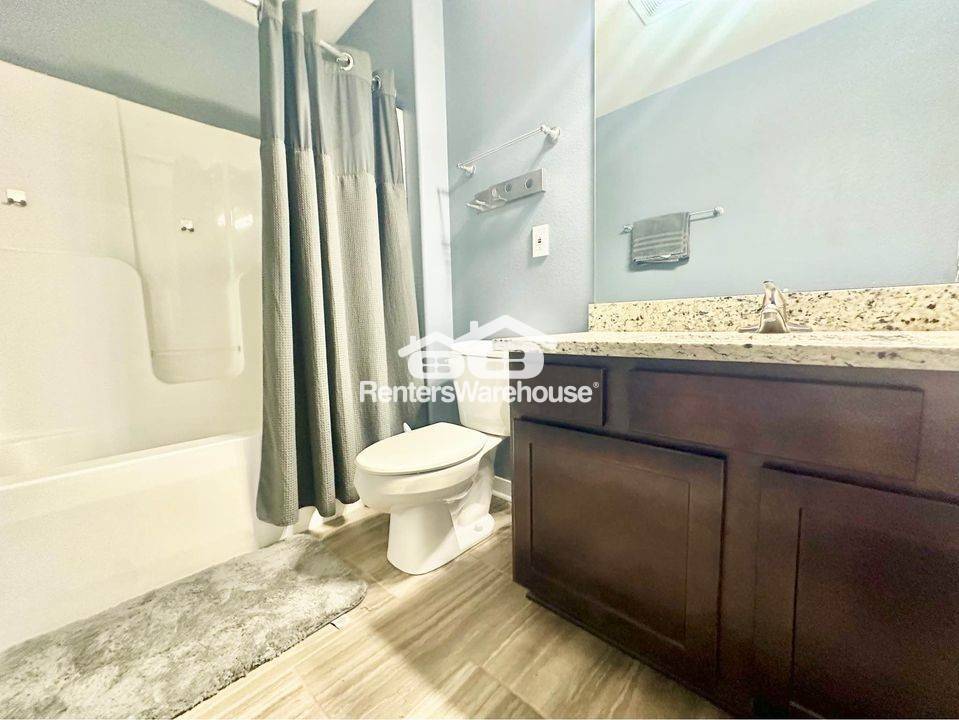 Building Photo - 9664 Alderwood Dr