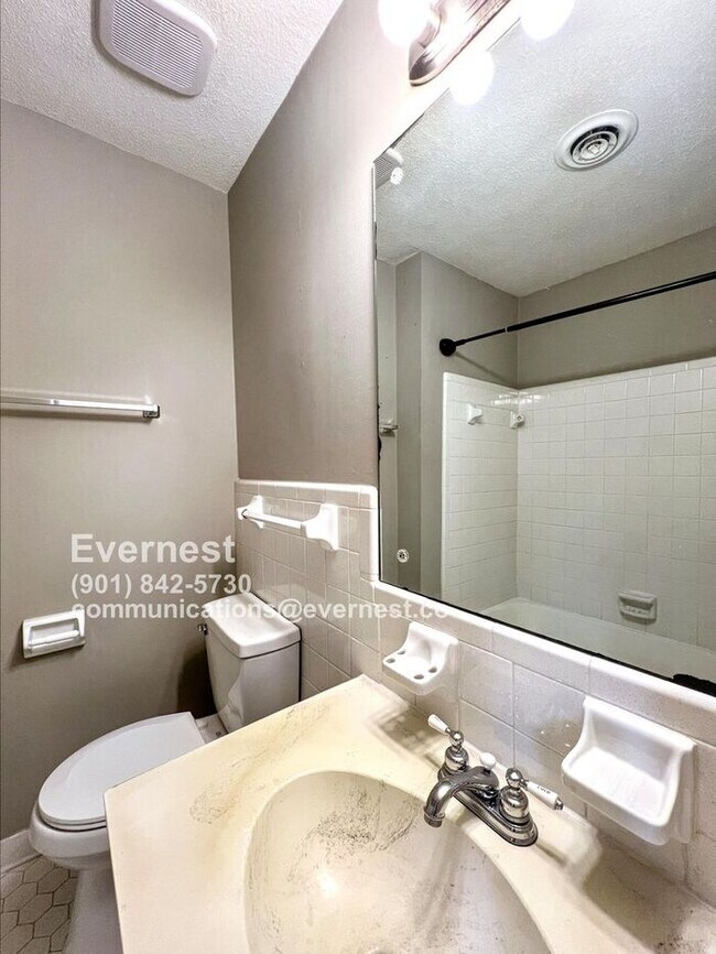 Building Photo - 731 Cumberland Cove