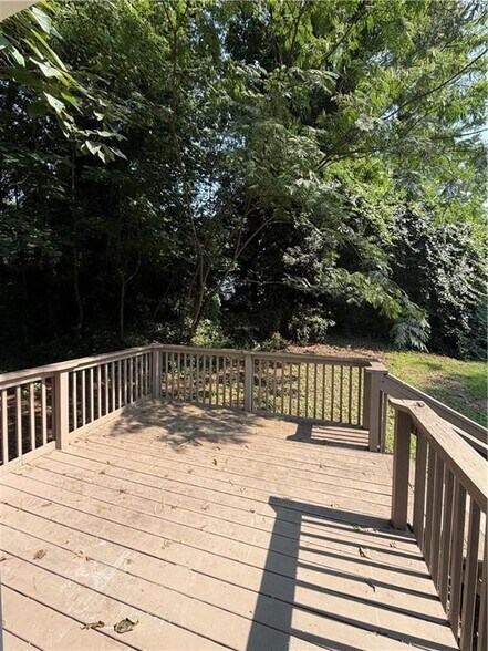 Building Photo - 1286 N Lea Ct SE