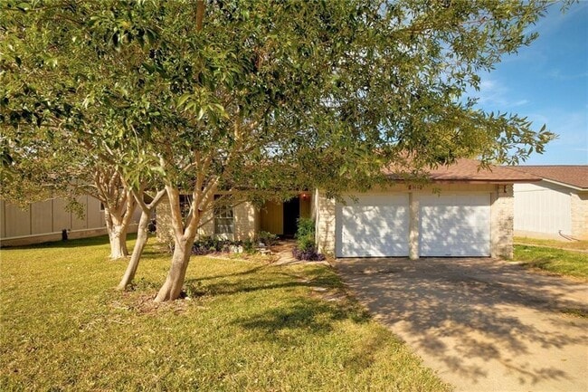 Building Photo - 3916 Stoney Hill