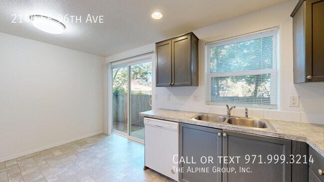 Building Photo - 2140 SE 96th Ave